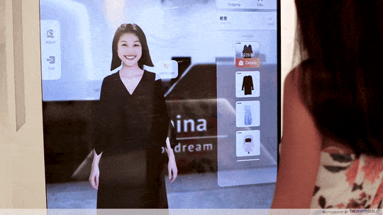 Virtual try-on in retail shopping centre 